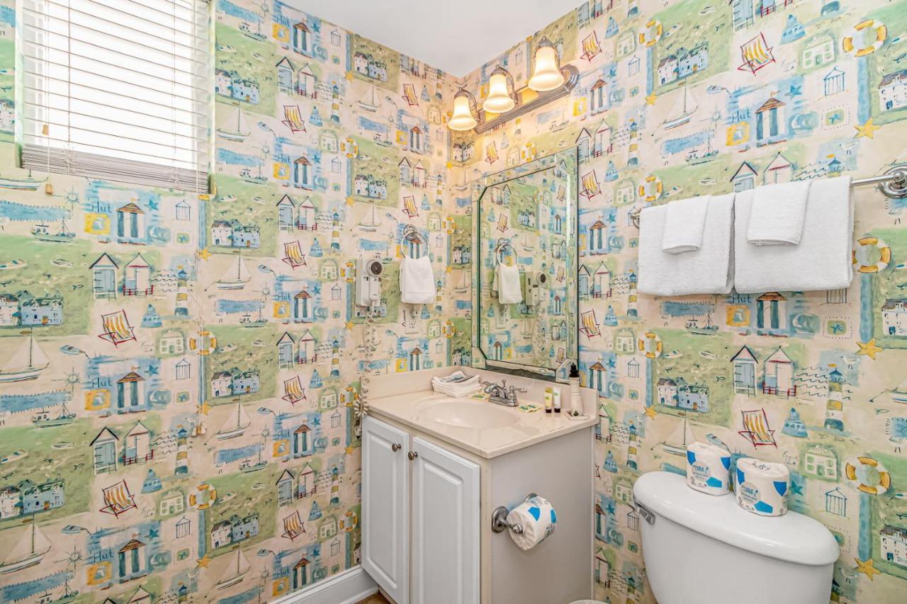 Ocean Breeze Luxury Villas 3D, Nicely Updated! Across From The Ocean! Sleeps 18 ! Myrtle Beach Room photo